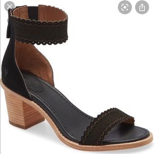 Frye Brielle scallop heel